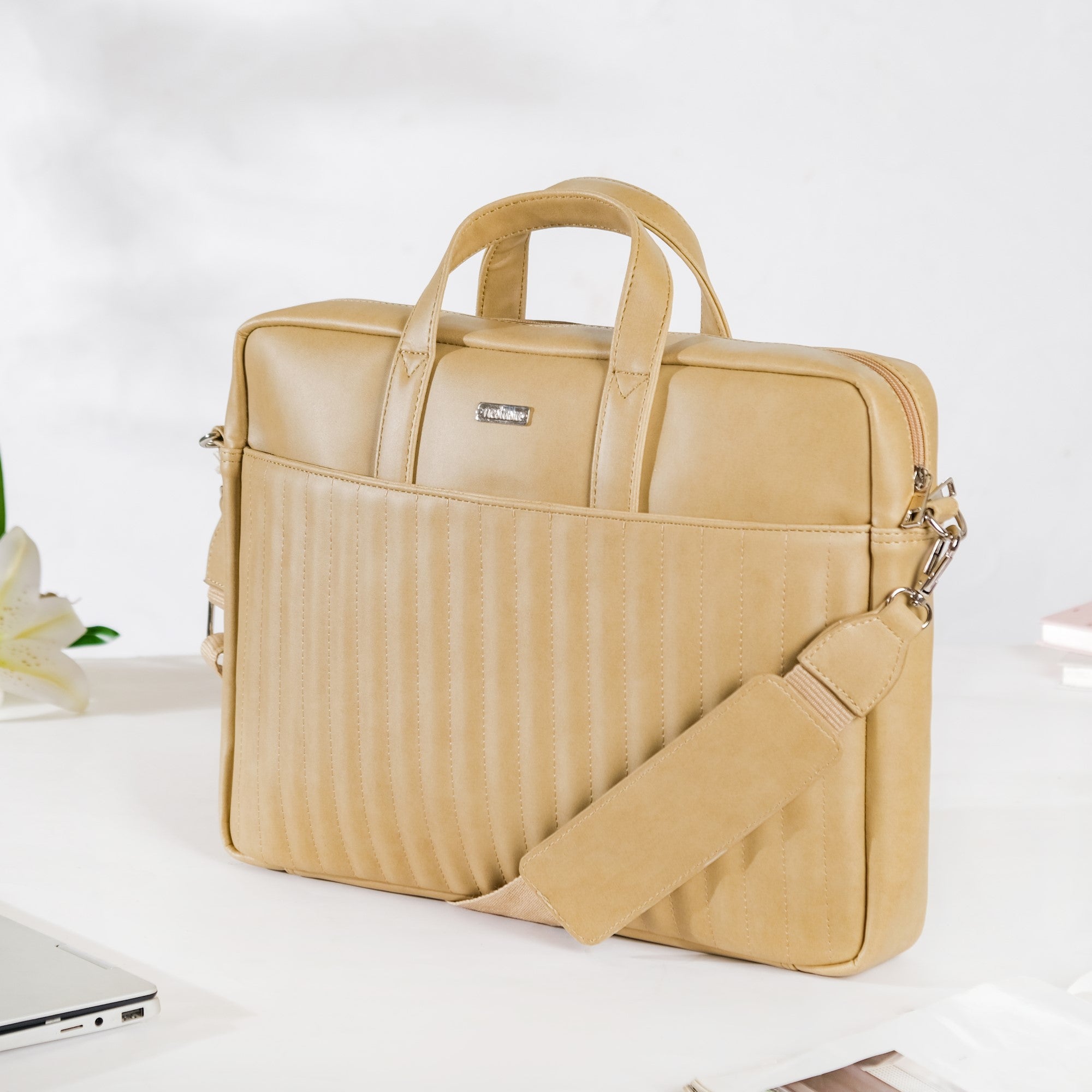 Beige hotsell laptop bag