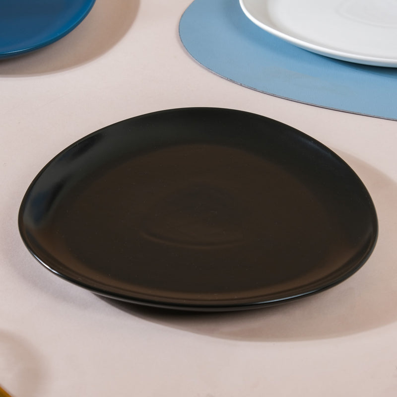 Triangle Plate - Serving plate, snack plate, dessert plate | Plates for dining & home decor