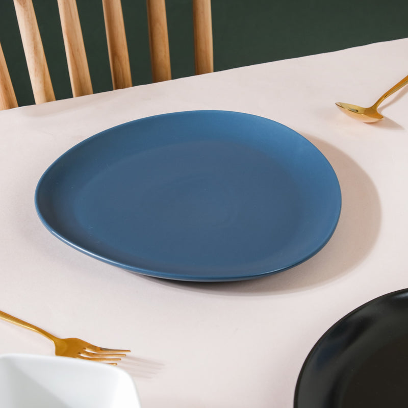 Triangle Plate - Serving plate, snack plate, dessert plate | Plates for dining & home decor