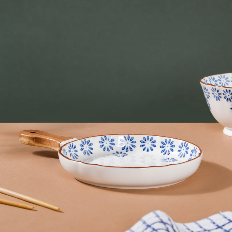 Blue Daisy Baking Plate With Handle 7.5 Inch - Ceramic platter, serving platter, fruit platter | Plates for dining table & home decor
