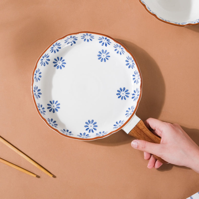 Blue Daisy Baking Plate With Handle 7.5 Inch - Ceramic platter, serving platter, fruit platter | Plates for dining table & home decor
