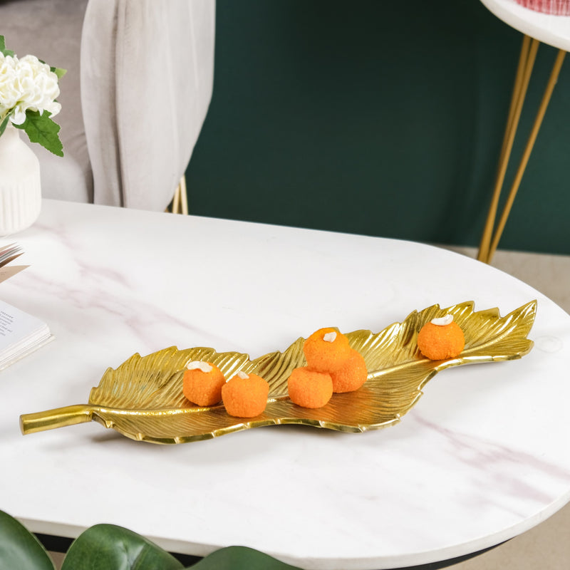 Metal Platter Gold 19 Inch