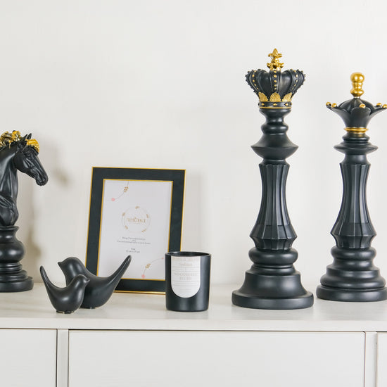 Black queen chess piece design element