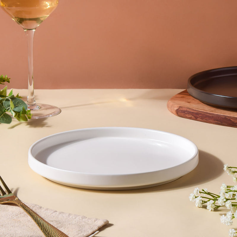 Modern Stoneware Snack Plate White - Serving plate, snack plate, dessert plate | Plates for dining & home decor