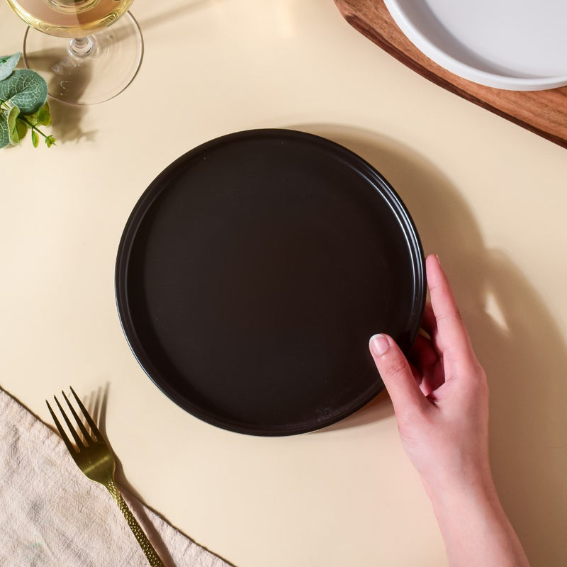 Modern Stoneware Snack Plate Black - Serving plate, snack plate, dessert plate | Plates for dining & home decor