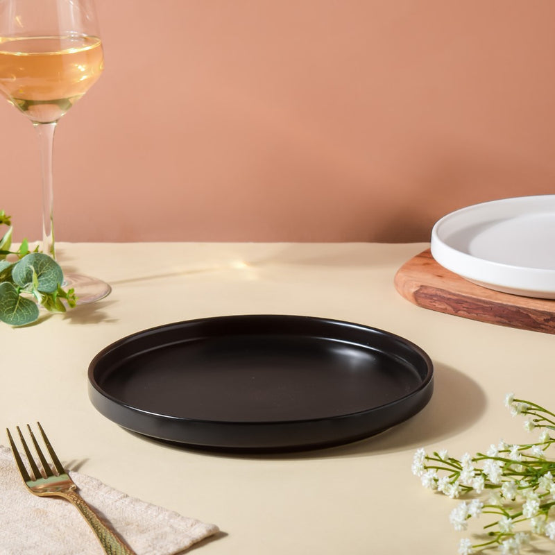 Modern Stoneware Snack Plate Black - Serving plate, snack plate, dessert plate | Plates for dining & home decor