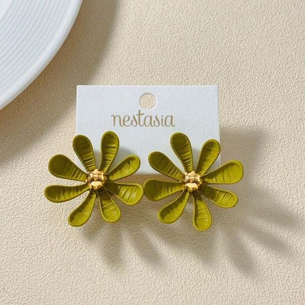 Daisy Statement Studs Olive