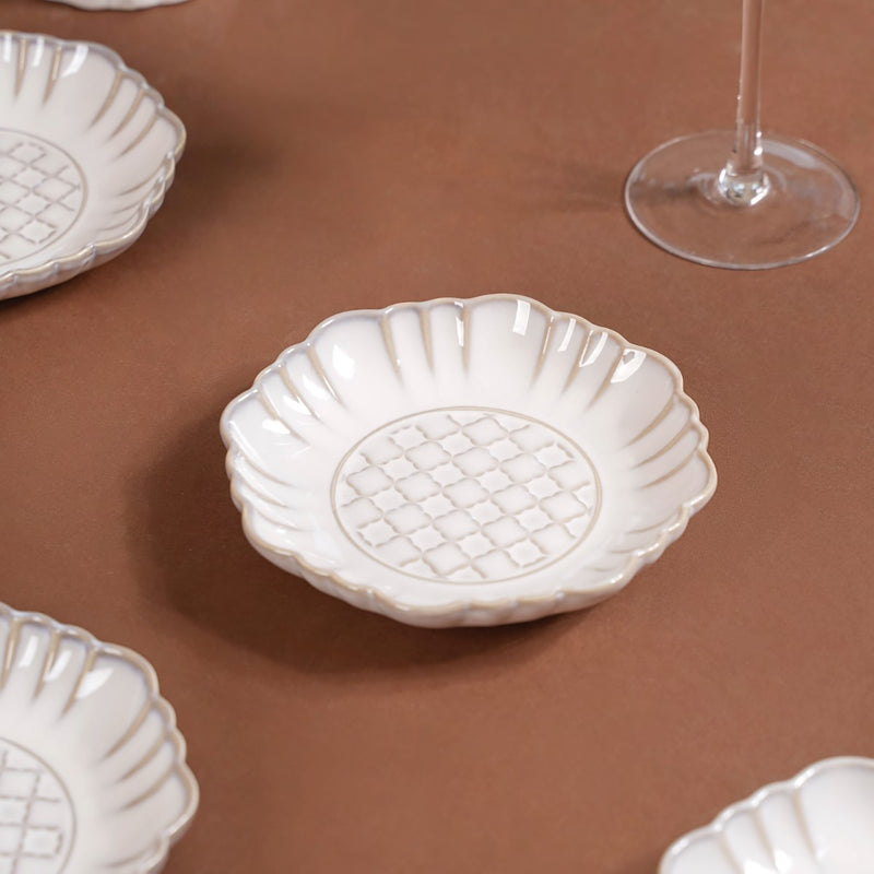 Ivory Dessert Plate Set Of 4 6 Inch - Small plates, dessert plates, ceramic dessert plates, ivory plates, mini plates, small ceramic plates