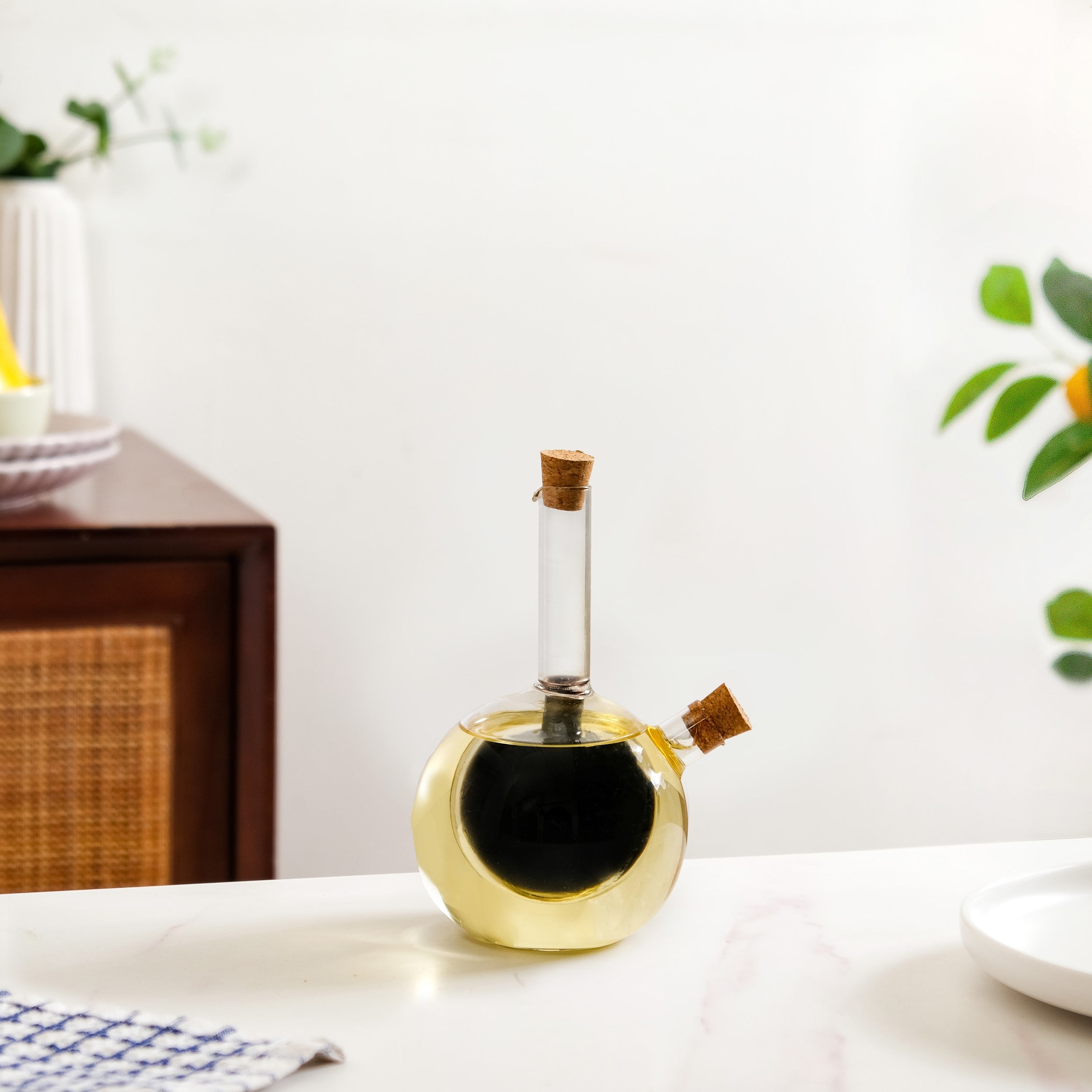 2 in 1 Oil And Balsamic Vinegar Cruet Bottle