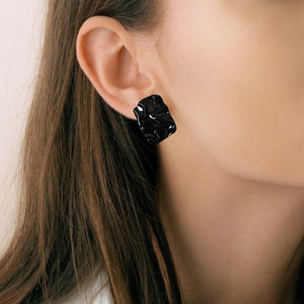 Earthy Glam Black Stud Earrings