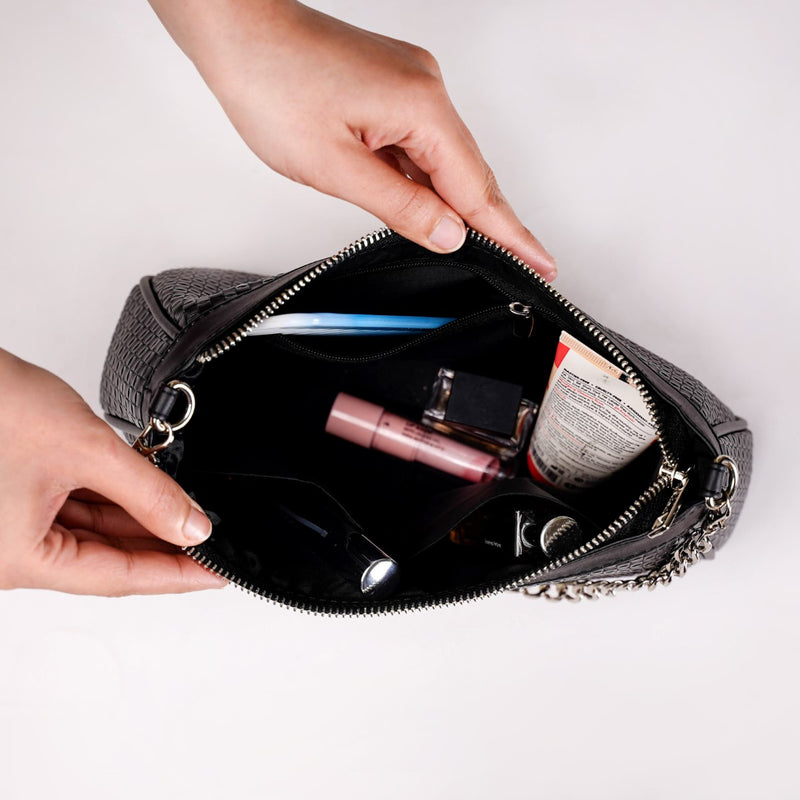 Embossed Solid Black Shoulder Bag For Ladies