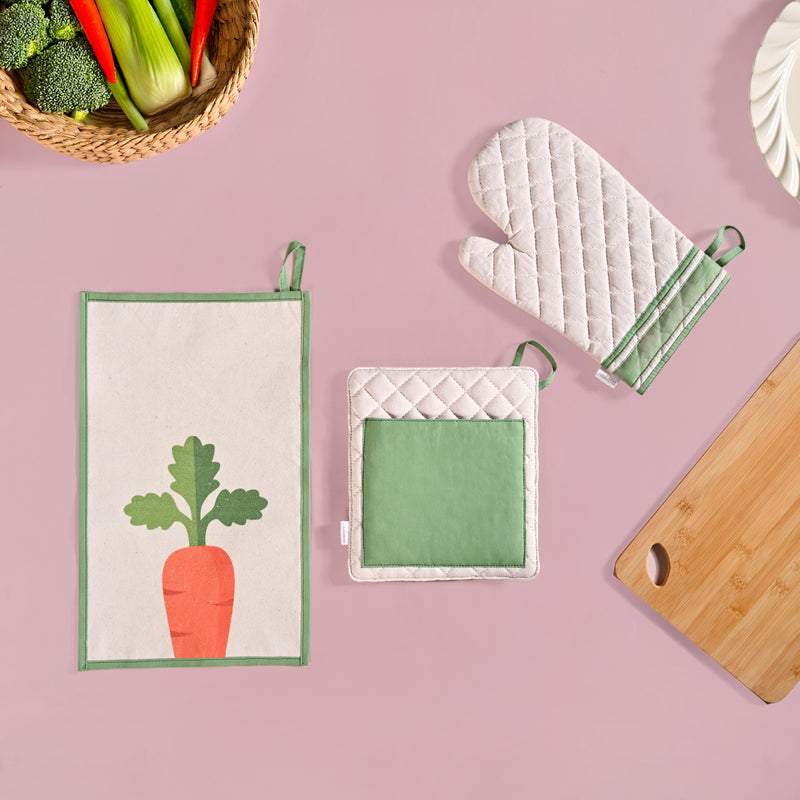 Farm Fresh Apron Mitten Pot Holder And Hand Towel Set Of 4