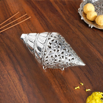 Floral Brass Dakshinavarti Shankh With Stand