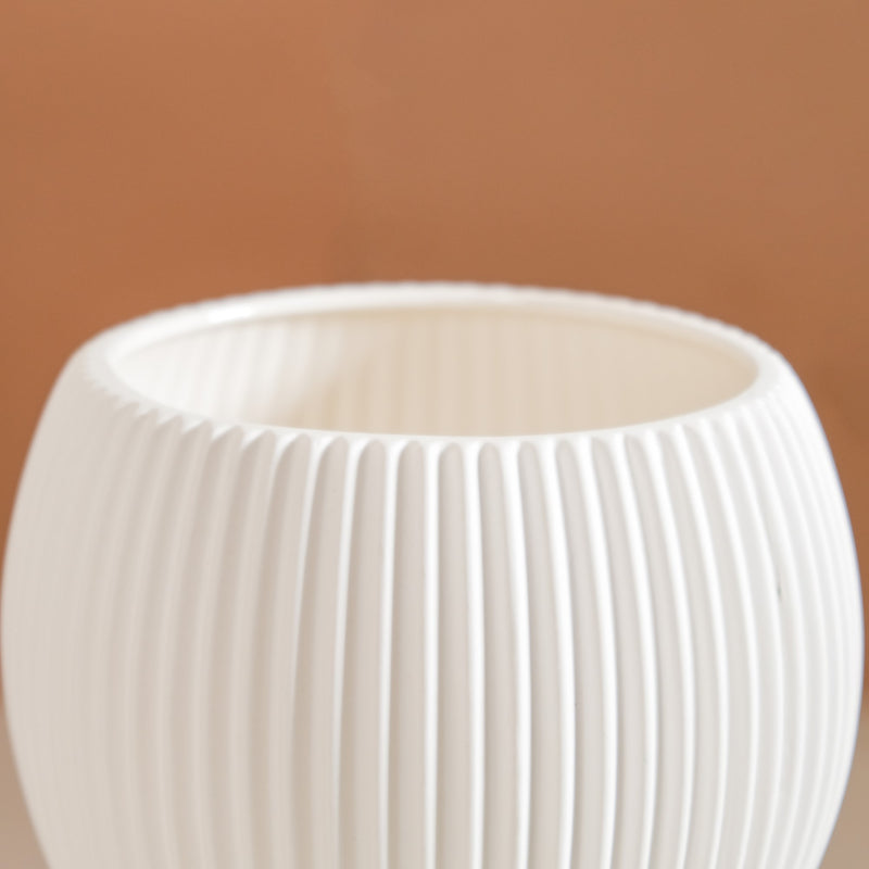 Handmade Fluted Decorative Ceramic Vase - Handmade Decorative Ceramic Flower Vase, Artisan Ceramic Vase, Unique Floral Vase, Handcrafted Flower Vase