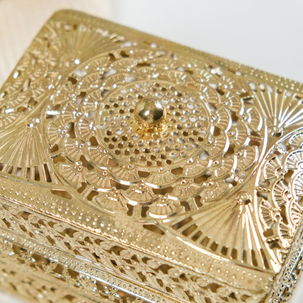 Duo Cosmetic Pouch in Gold Filigree