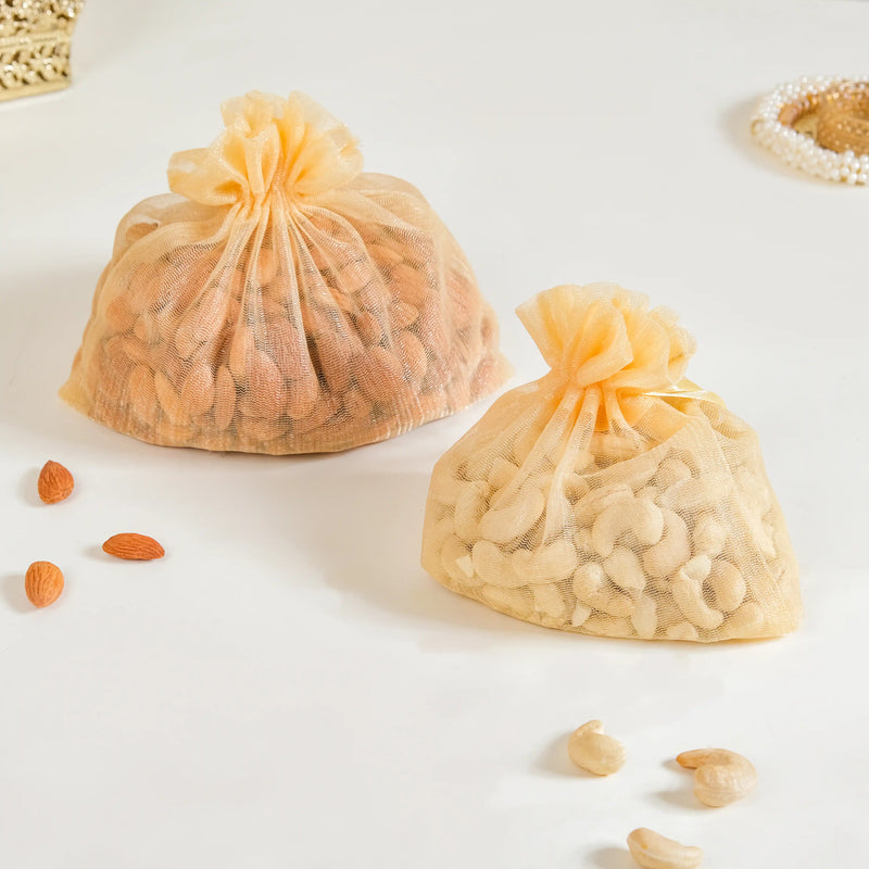 Golden Treasure & Treats Hamper Set Of 7