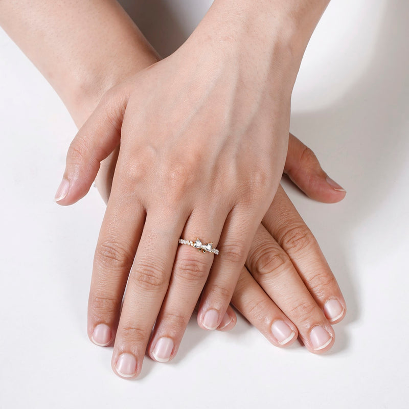 Gilded Bow Charm Pearl Gold Ring