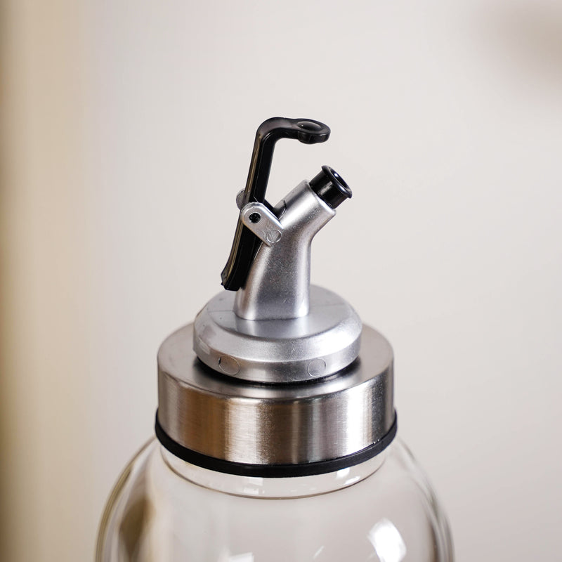 Glass Oil Dispenser Bottle With Nozzle And Measurement Marking 750ml