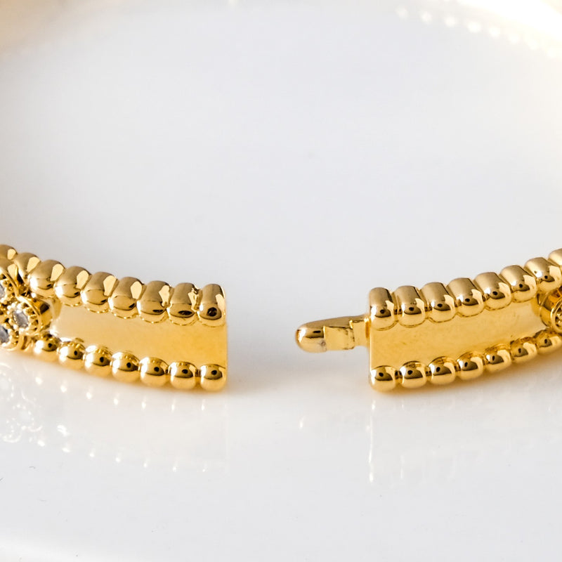 Gold Bloom Metal Bangle