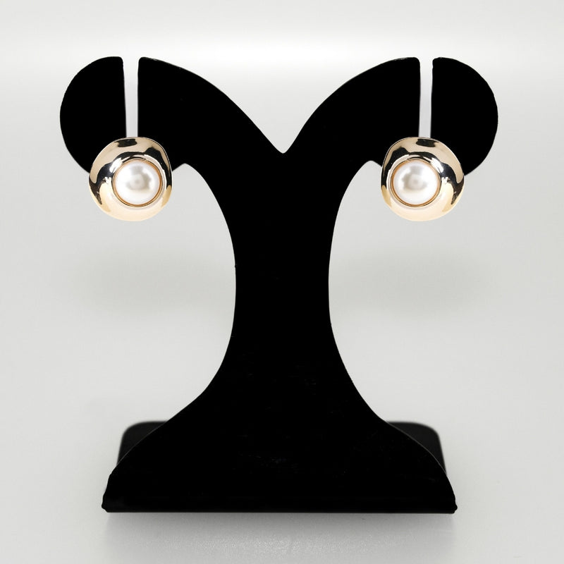 Gold Disc With Pearl Stud Earring