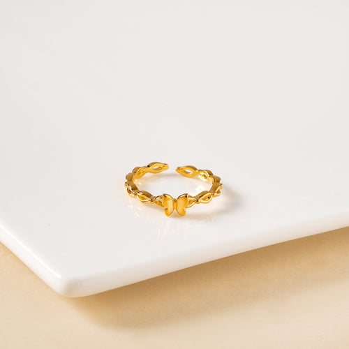 Gold Flutter Chain Ring
