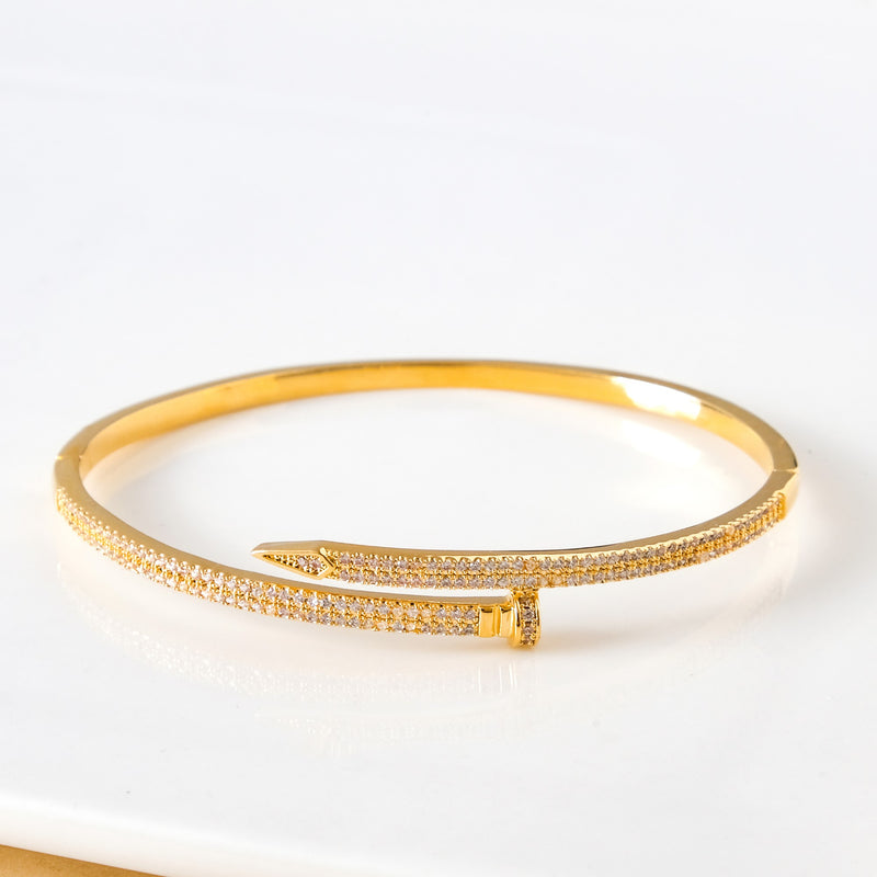 Gold Nail Glittery Bracelet