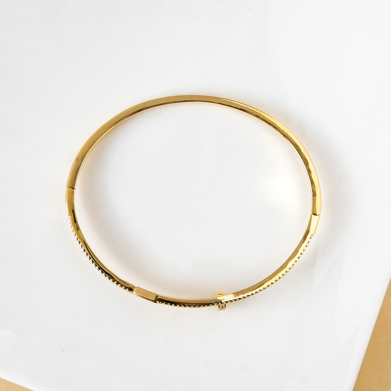 Gold Nail Glittery Bracelet