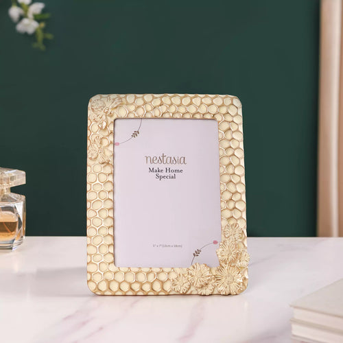 Honeycomb Gold Frame Large 9