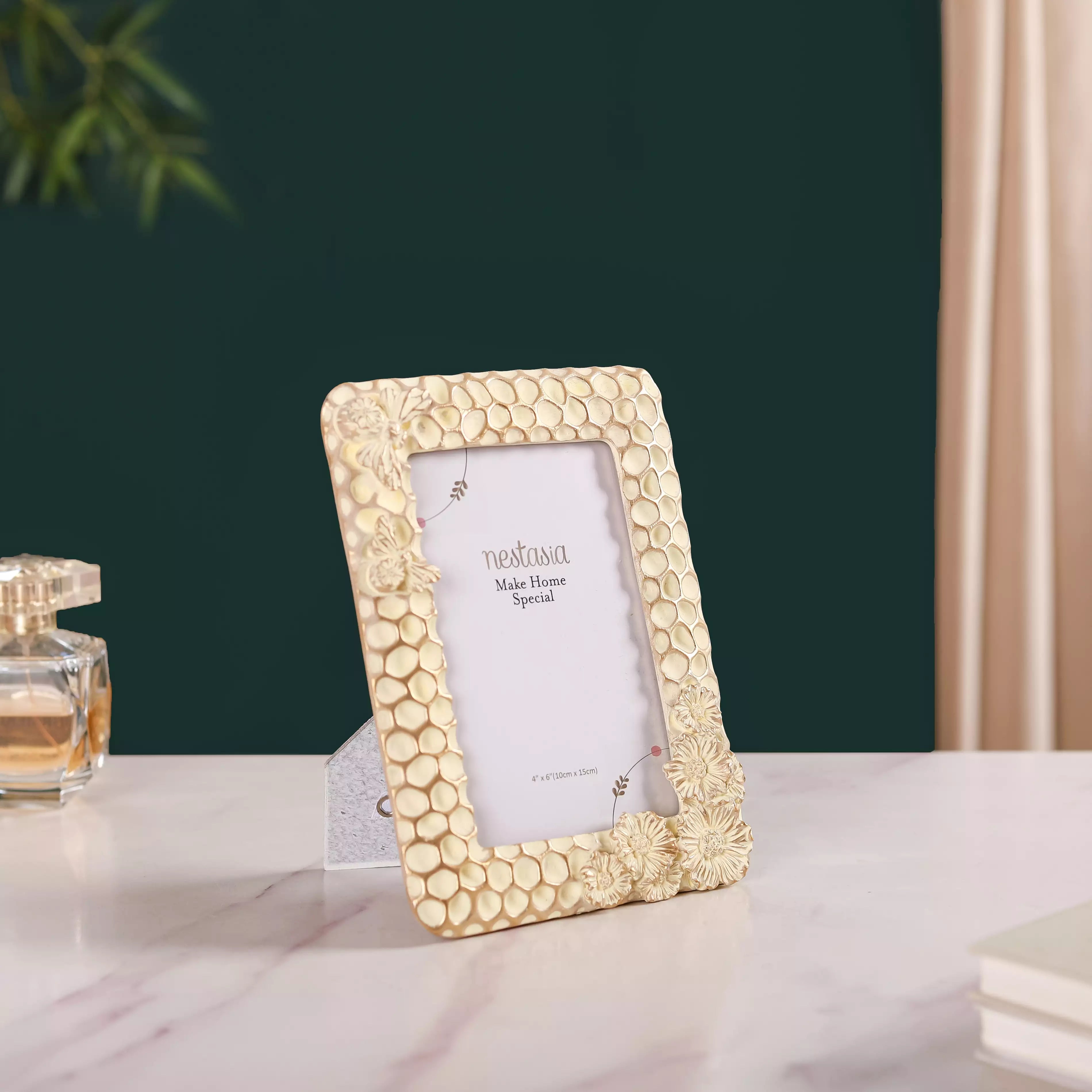 GOLD BEE PHOTO FRAME 4X6 – Amy Boutique