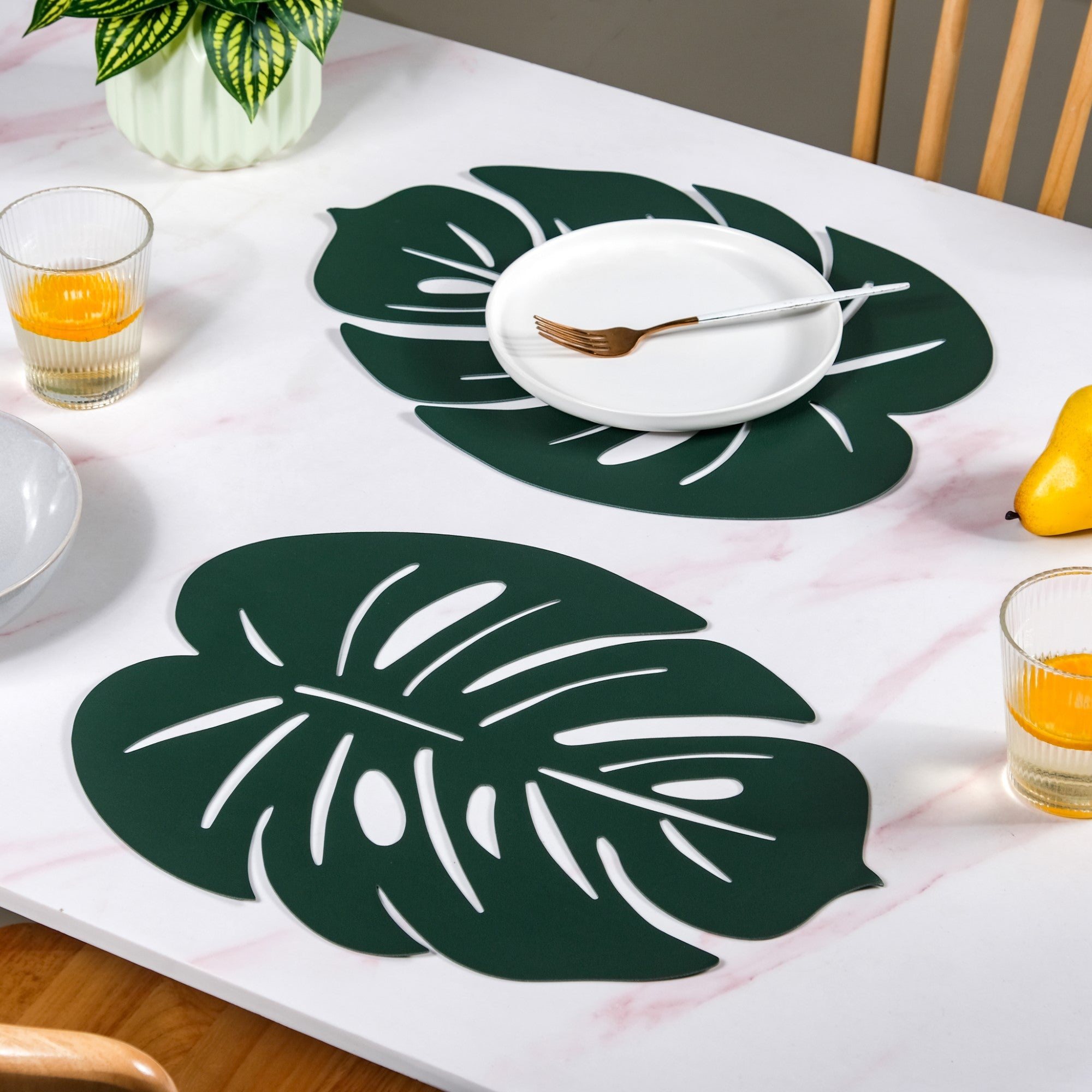 Green Laser Cut Monstera Leaf Table Mat Set Of 6 Online - Premium Table ...