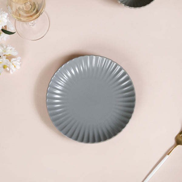 Set Of 4 Solid Grey Scallop Snack Plates 8 Inch