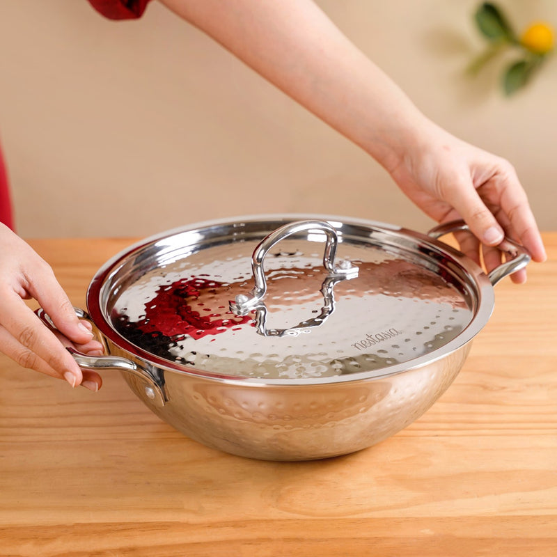 Hammered Stainless Steel Kadai With Lid 3500ml