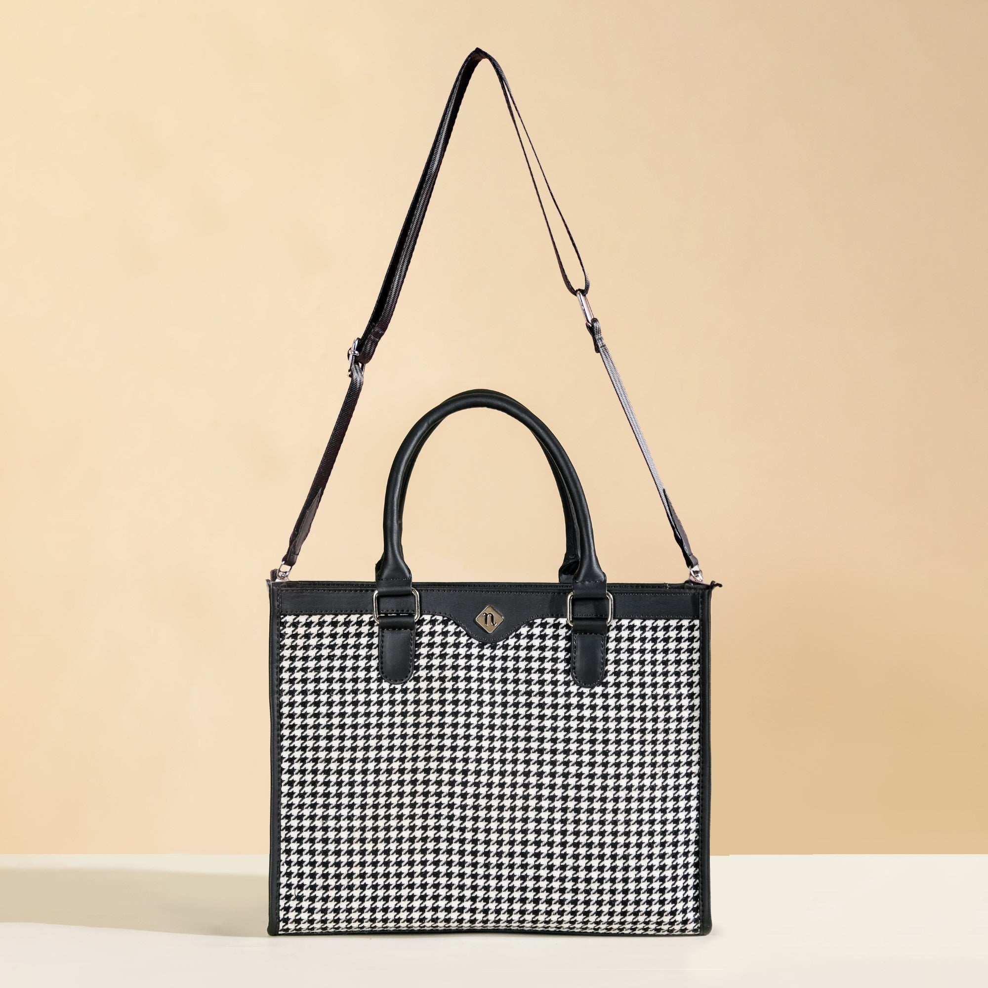 Falor Le Borse Houndstooth Tote Woven popular Small Bag Black White