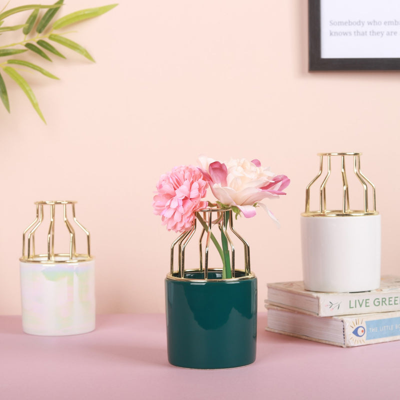 Medium Size Ceramic Pot for Plants - Flower vase for home decor, office and gifting | Home decoration items