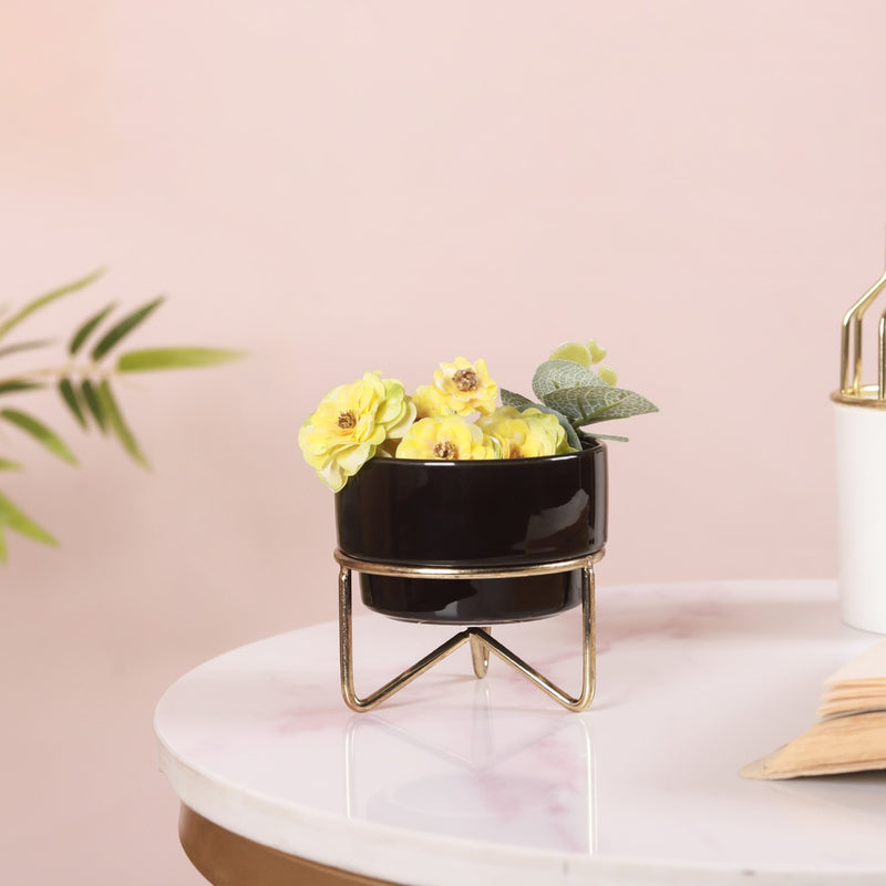 Small Flower Pot - Indoor planters and flower pots | Home decor items