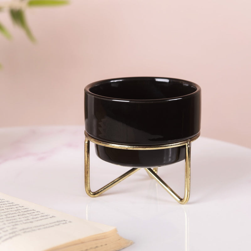 Small Flower Pot - Indoor planters and flower pots | Home decor items