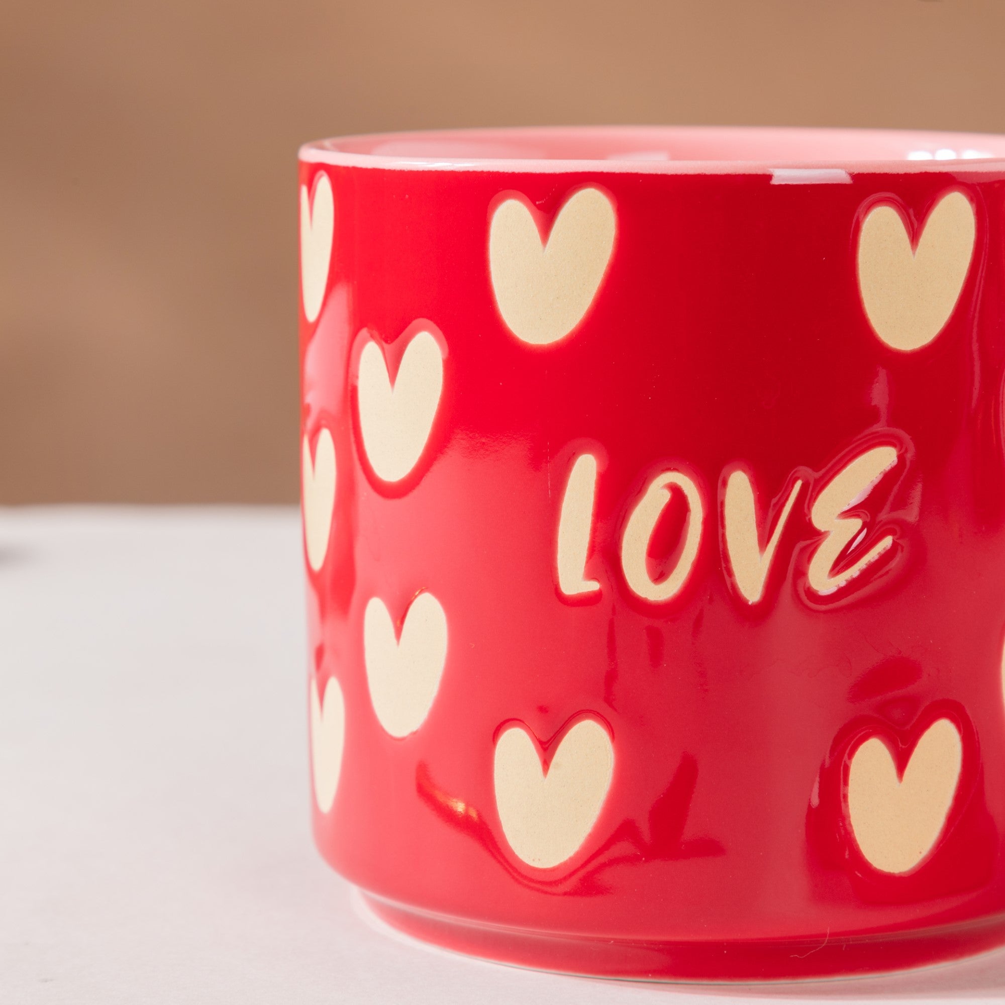 VITRA★マグカップ★LOVE HEART★MUGS★WHITE / RED Buy the Vitra Love Heart Coffee Mug Red at nest.co.uk