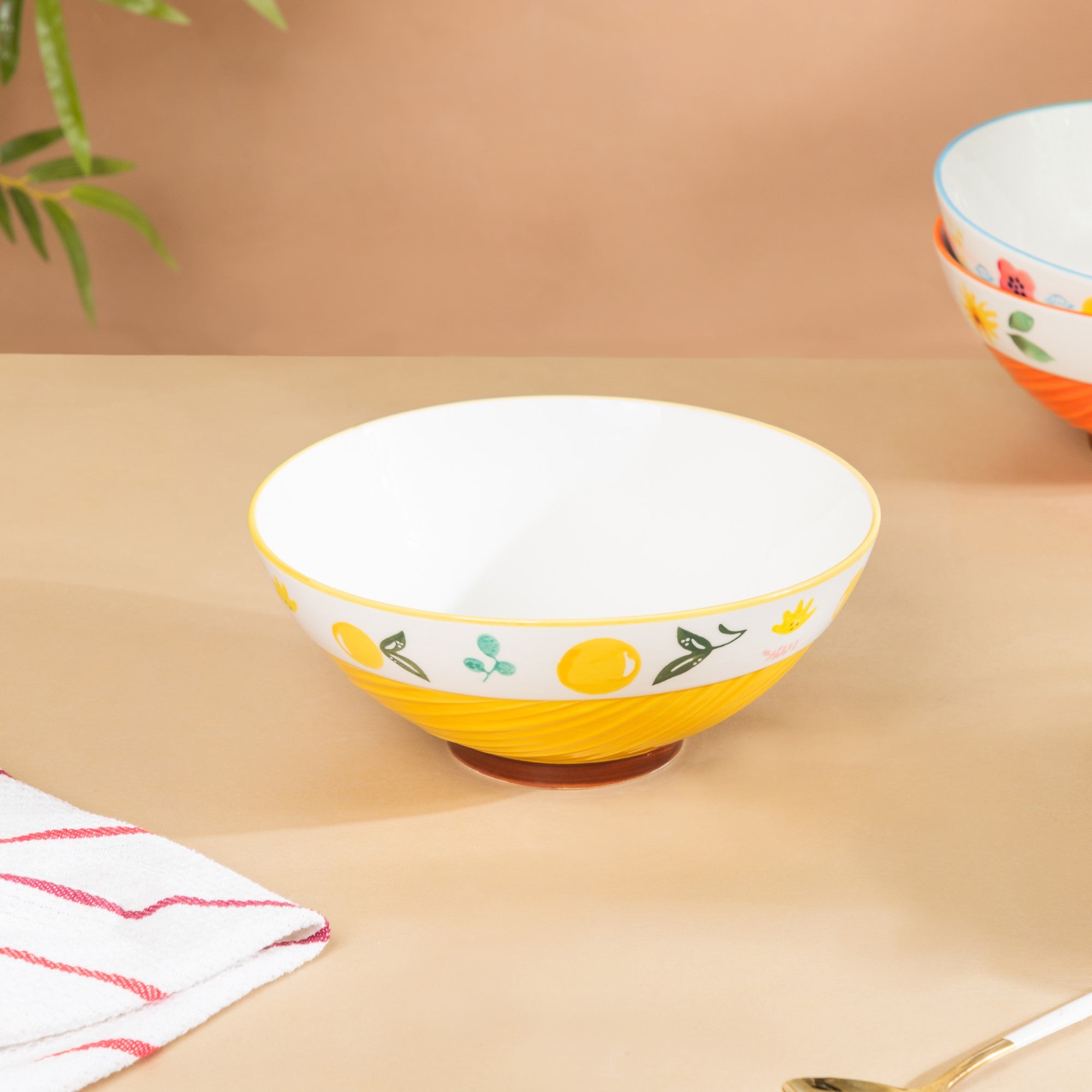 Beautiful serving outlet bowls