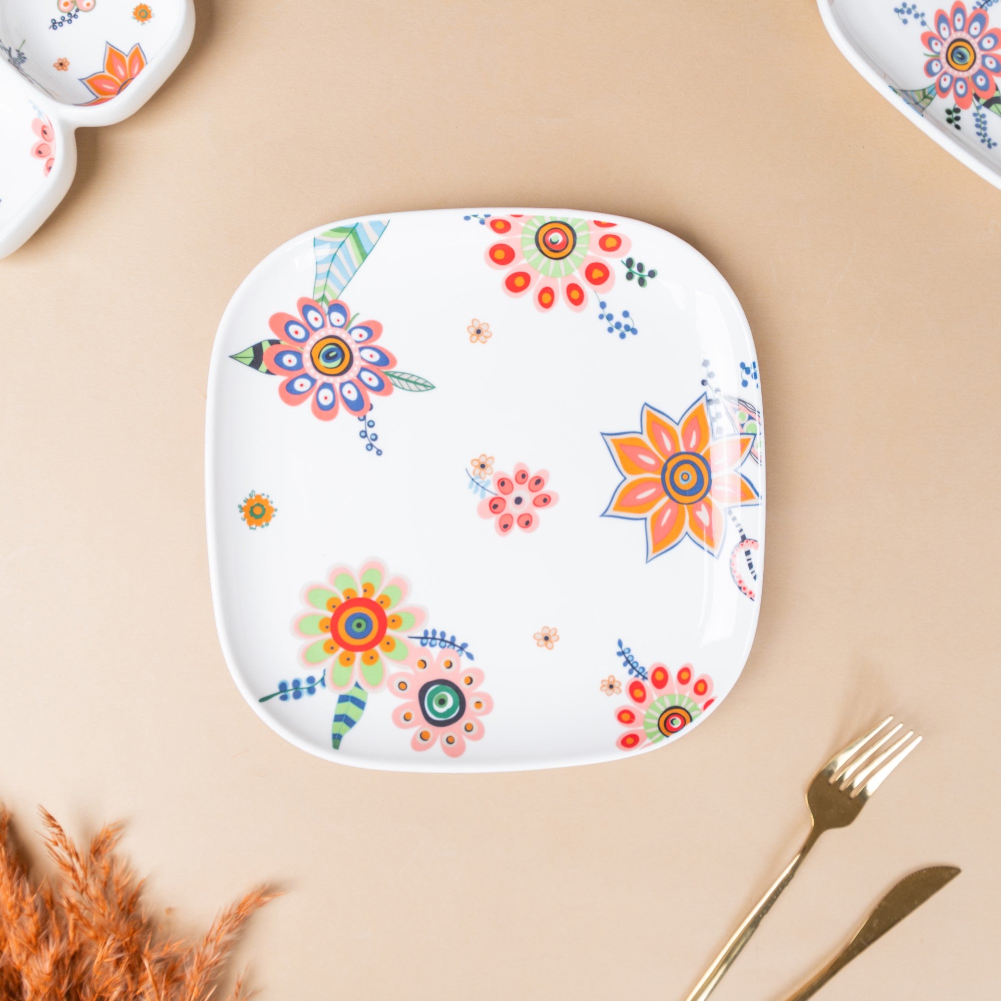 Square luncheon clearance plates