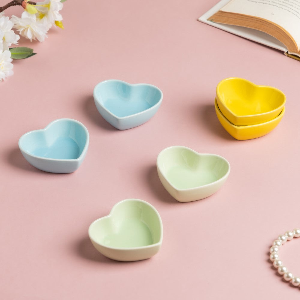 Heart shaped plate clearance set