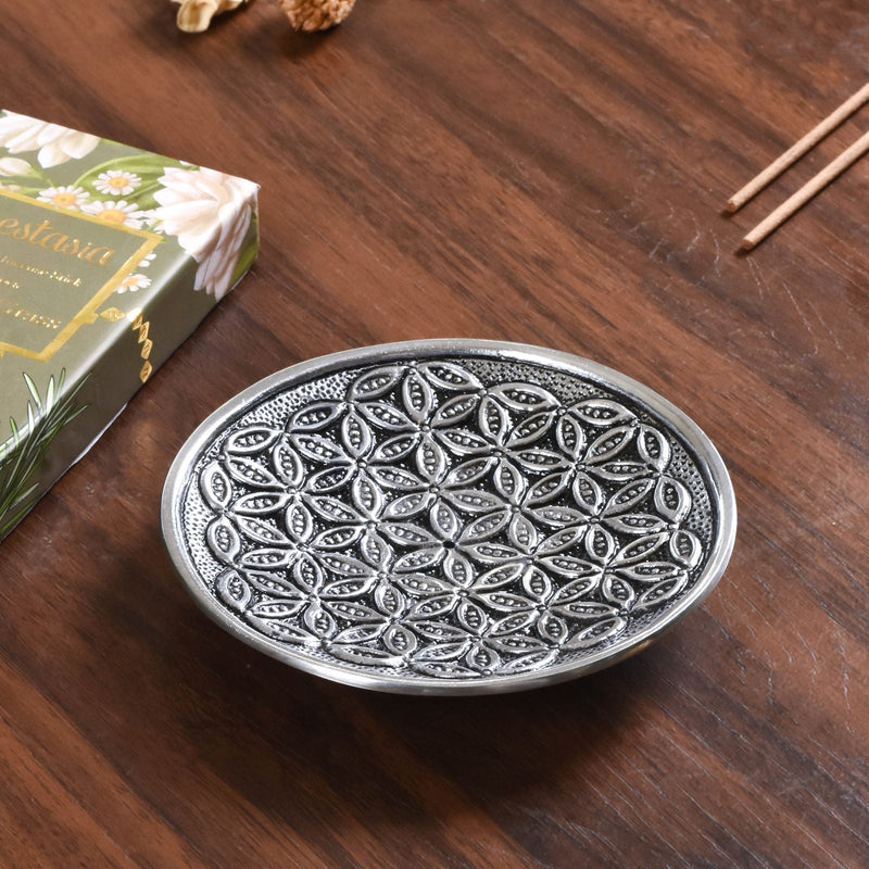 Circle Of Life Aluminium Incense Holder With Lemon Grass Incense Sticks