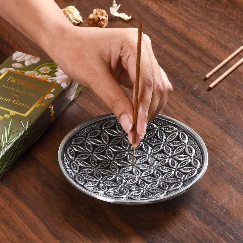 Circle Of Life Aluminium Incense Holder With Lemon Grass Incense Sticks