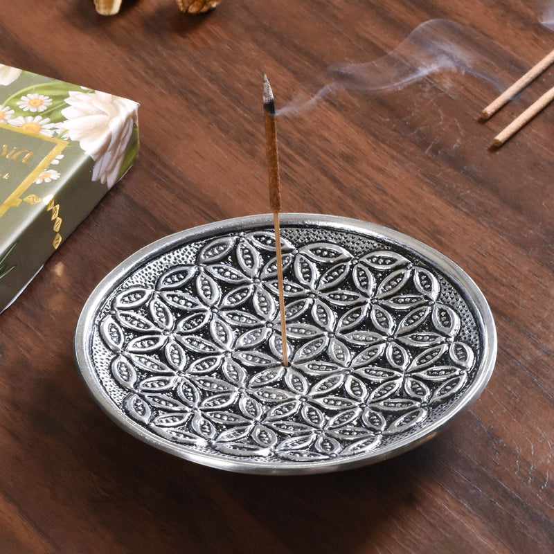 Circle Of Life Aluminium Incense Holder With Lemon Grass Incense Sticks