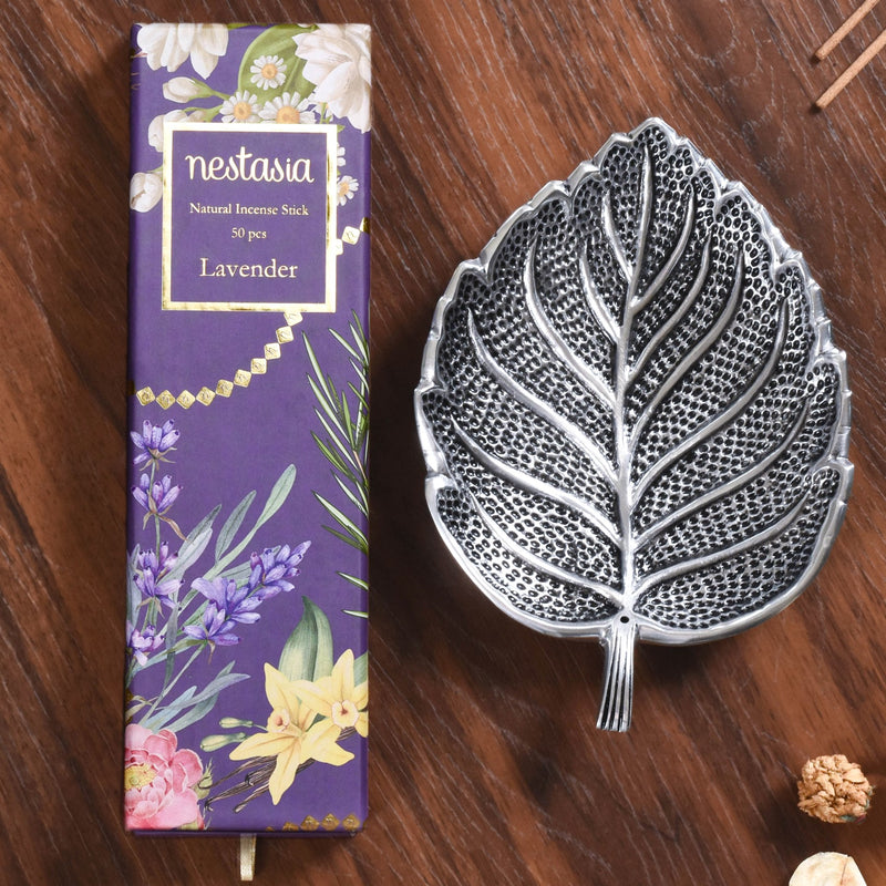Peepal Leaf Agarbatti Stand With Lavender Incense Sticks