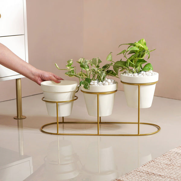 TerraGold Planters With Metal Stand Cream White