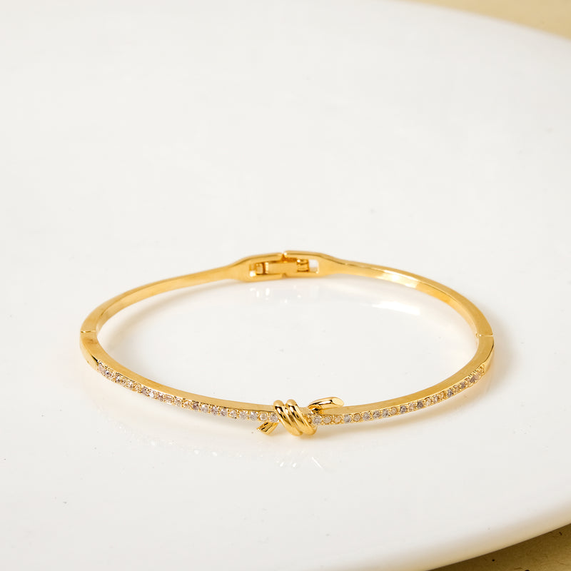 Knotted Glamour Gold Cuff Bracelet
