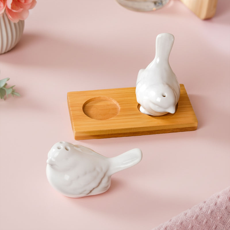 Lovebirds Salt And Pepper Shaker Set With Stand