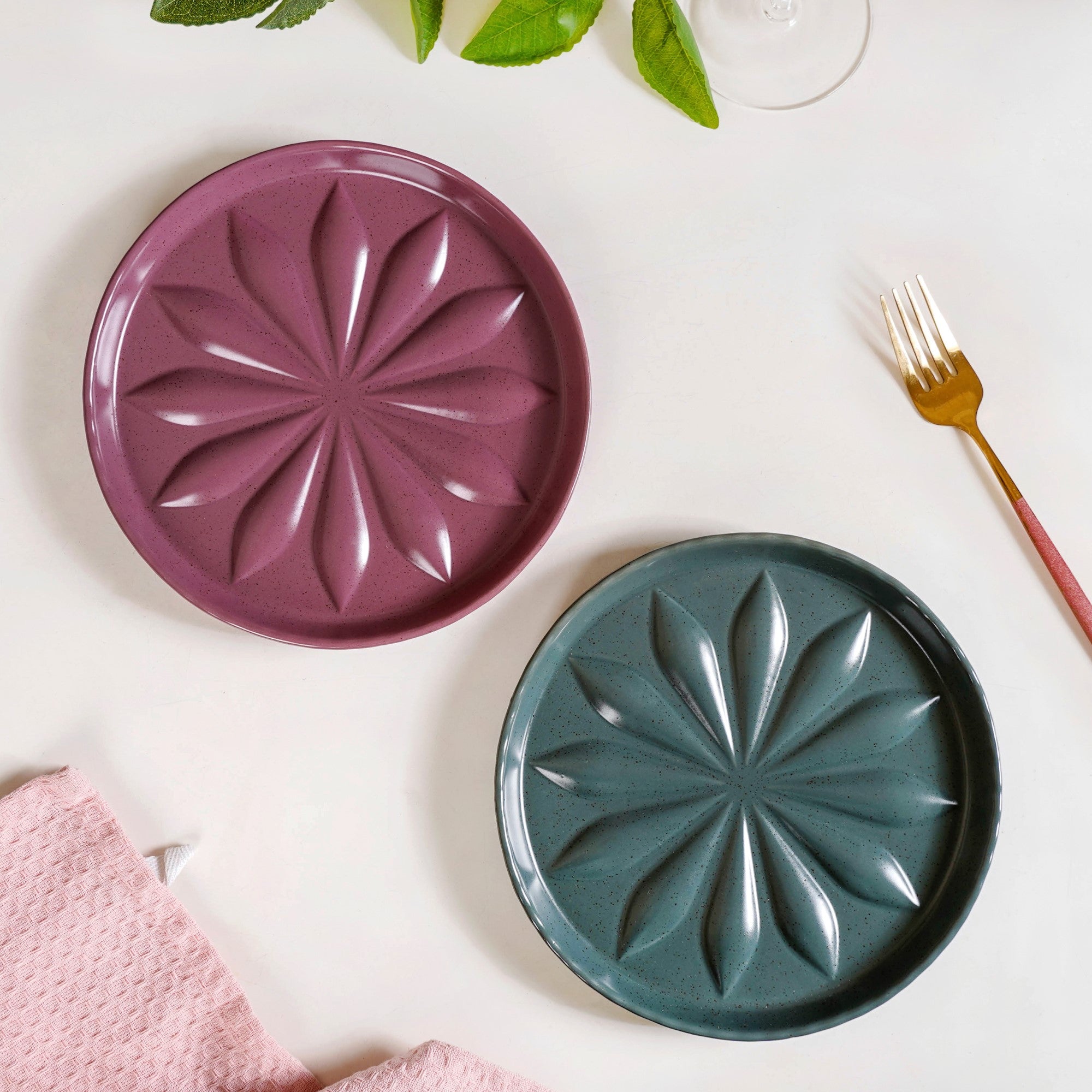 Embossed Green Mauve Salad Plate Set Of 2 19cm