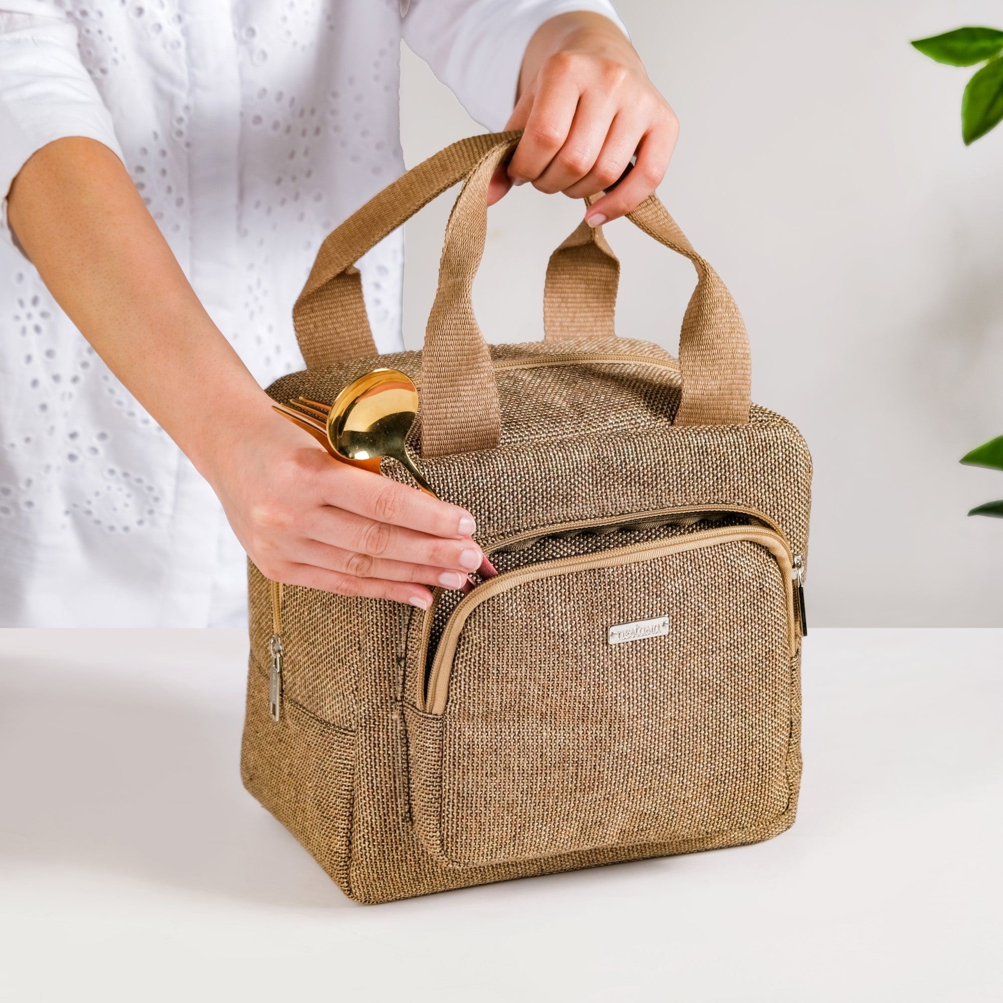 Multipurpose Thermal Insulated Jute Lunch Bag Beige Online Premium Lunch Bag Nestasia