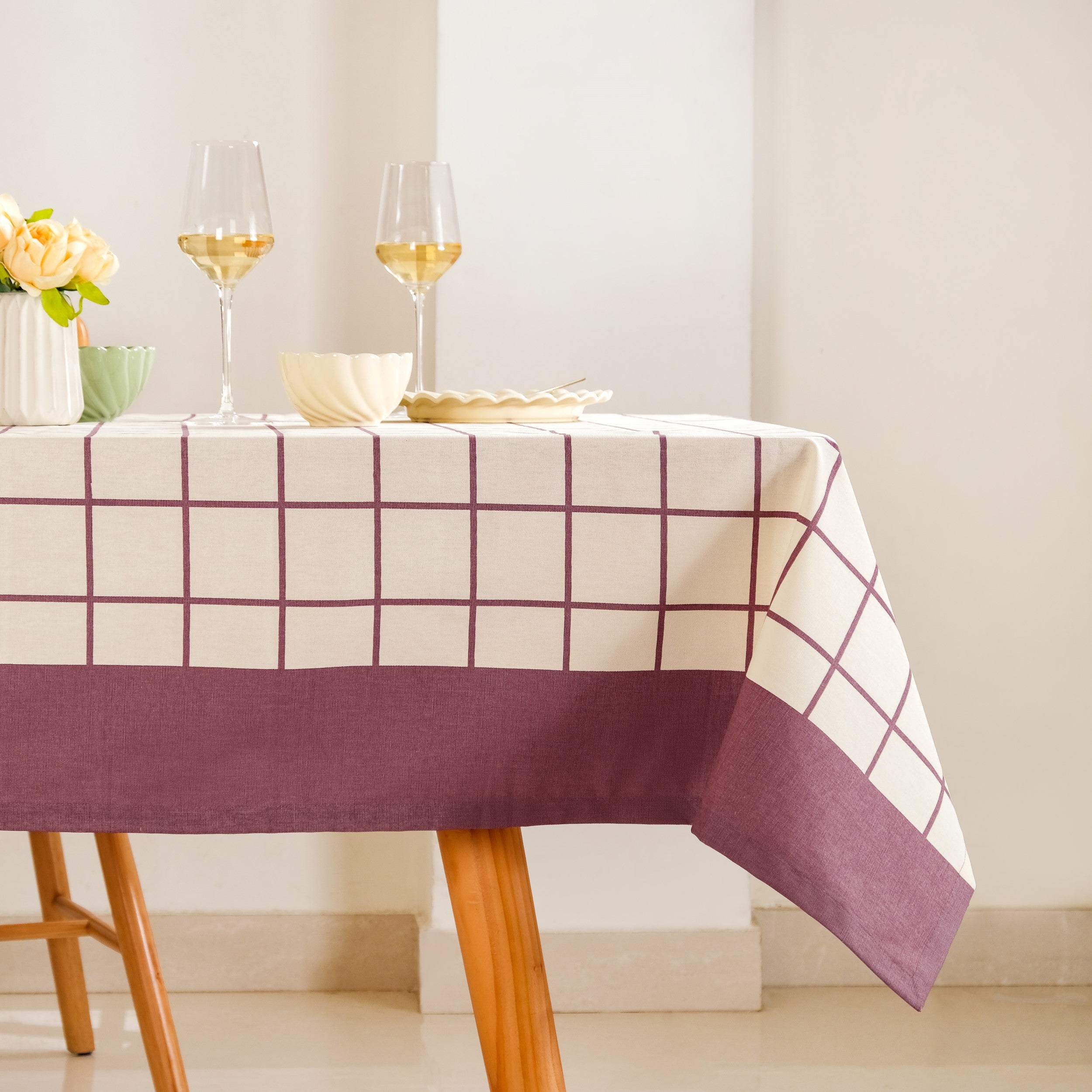 Dusty Mauve Cotton 8 Seater Water Resistant Tablecloth 274x152cm